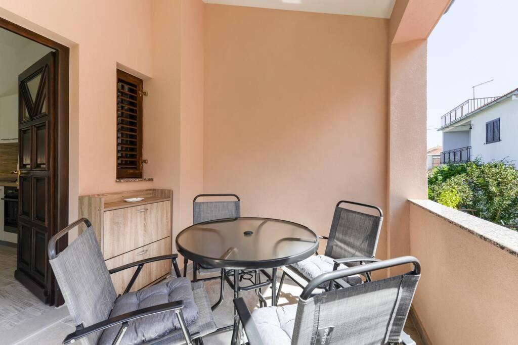 Sare Apartament